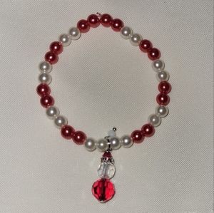 Red and white pearl Christmas themed bracelet